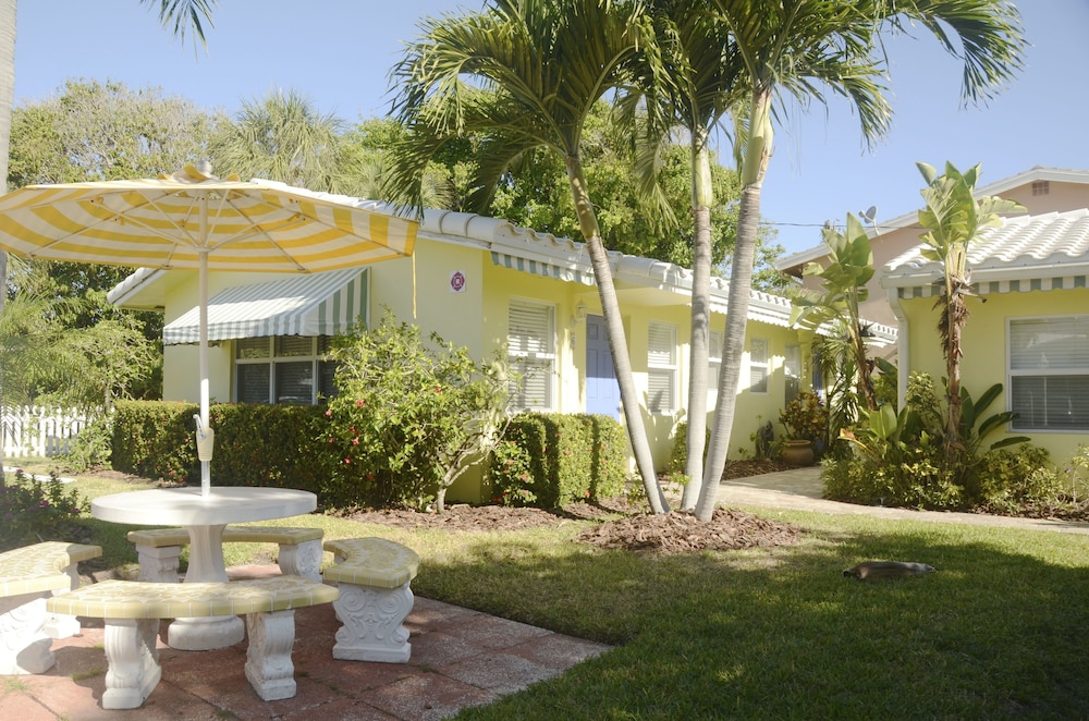 Bahama Beach Club of Pompano