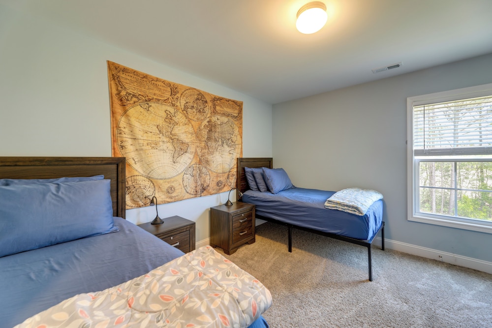 Holly Ridge Vacation Rental ~ 5 Mi to Beach