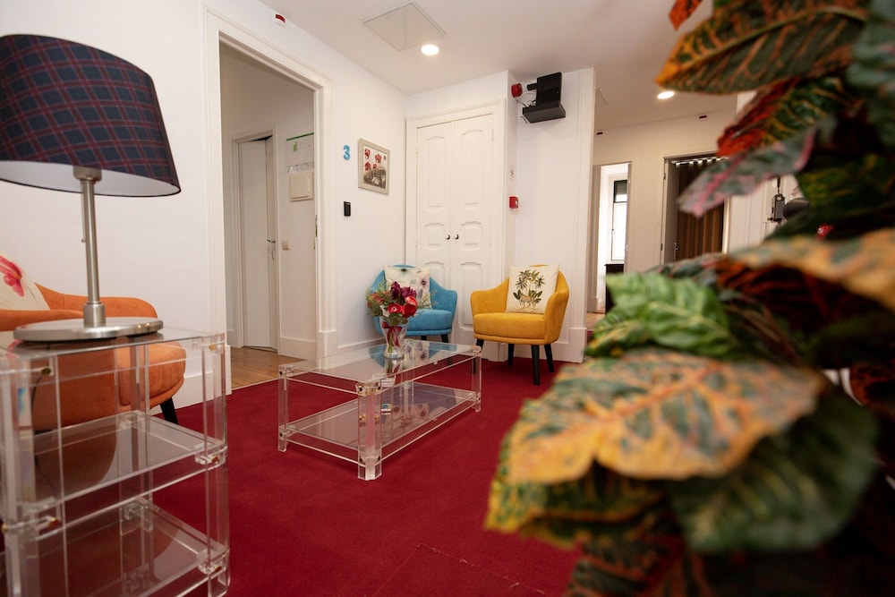 Inn - Chiado Boulevard Guest House view 3