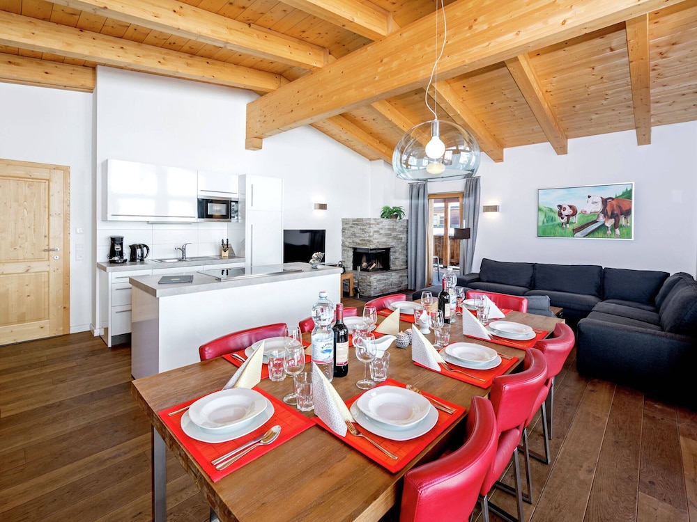 Luxurious Apartment With Sauna, Garage, Roof Terrace
