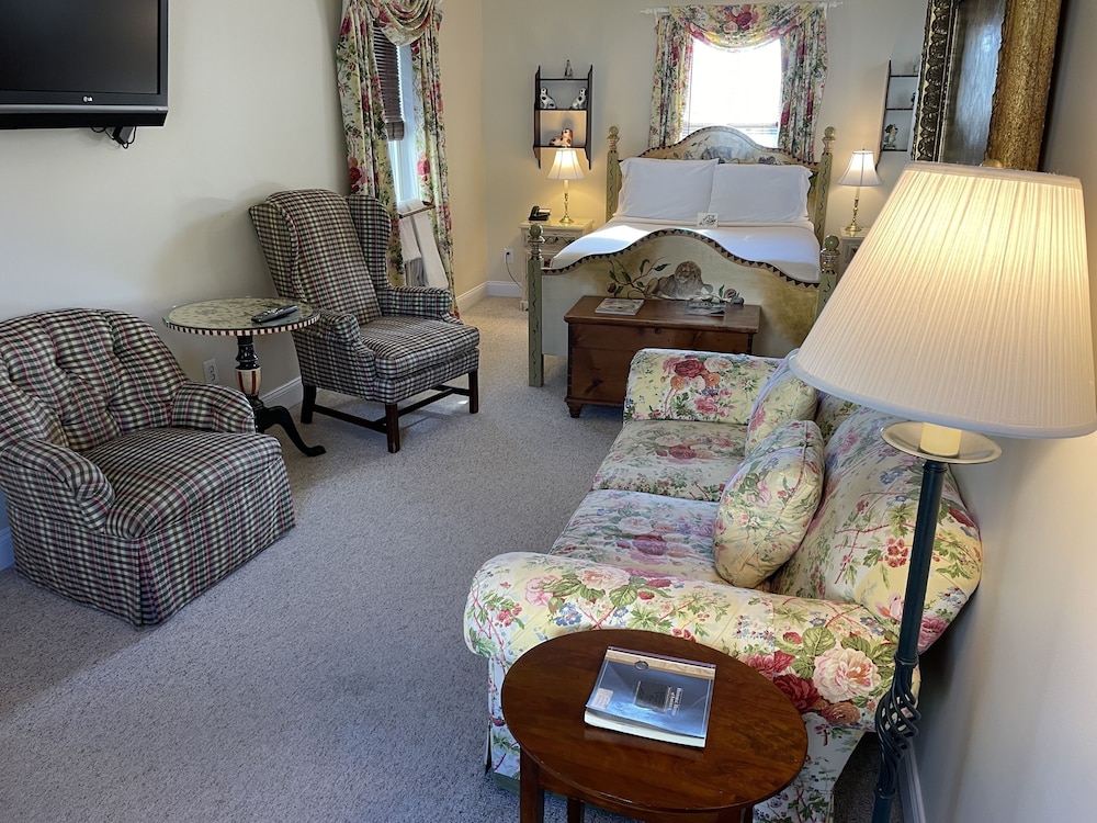 Wilmington Vacations - The Inn at Montchanin Village, a Historic Hotel of America - Property Image 45