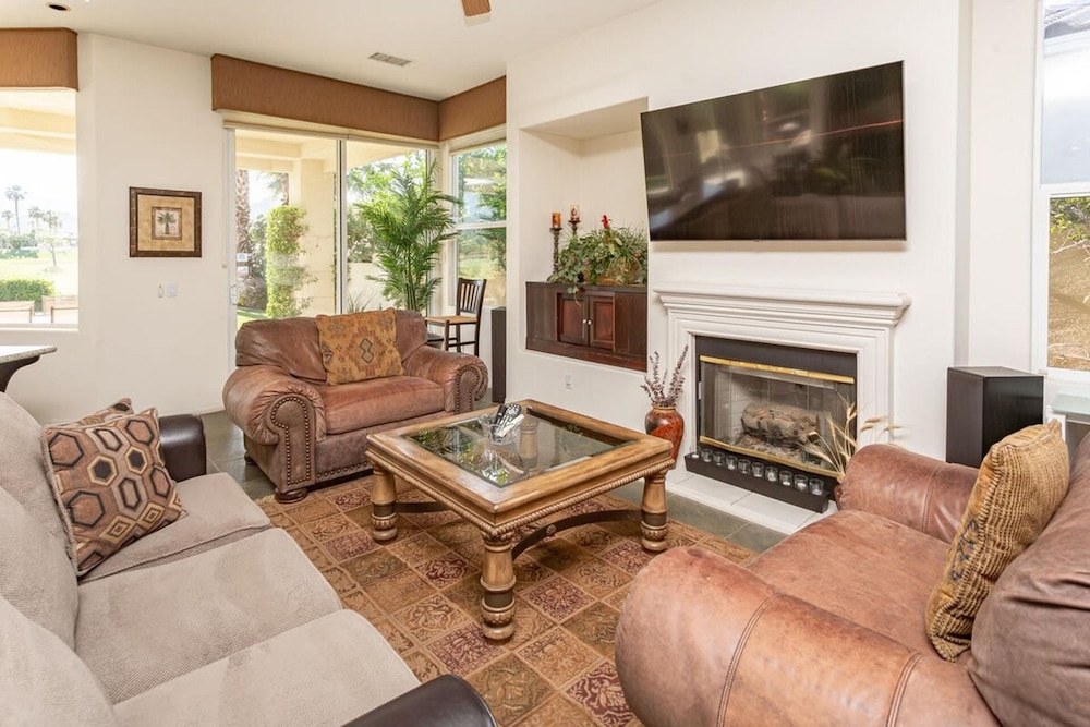 5 Star Rating Oasis Golf Pool Spa 3bed Pga West