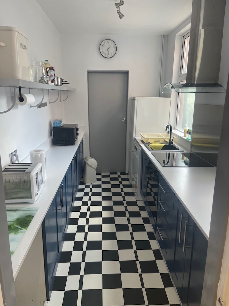 Leicester Retreat - Charming 2 Bedroom House