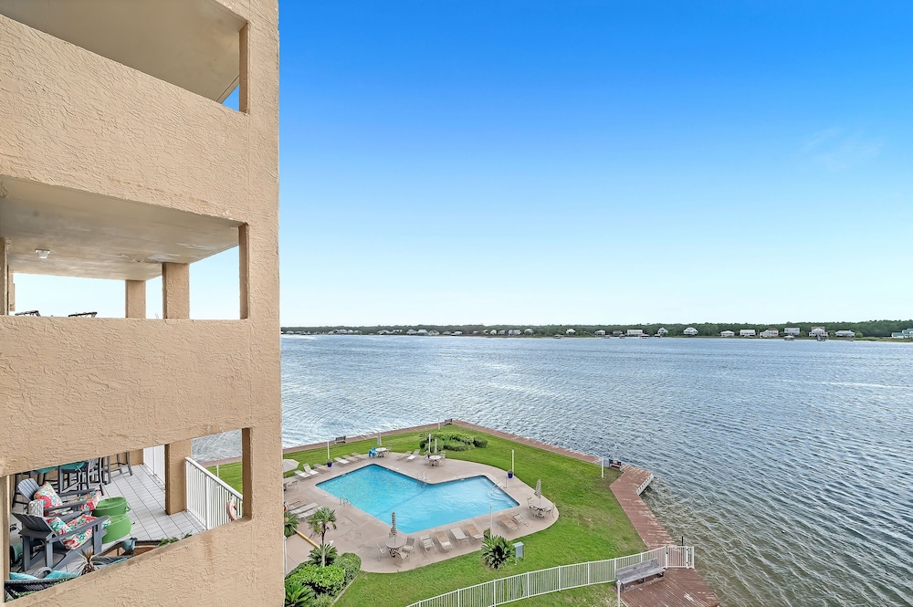 Compass Point 508
