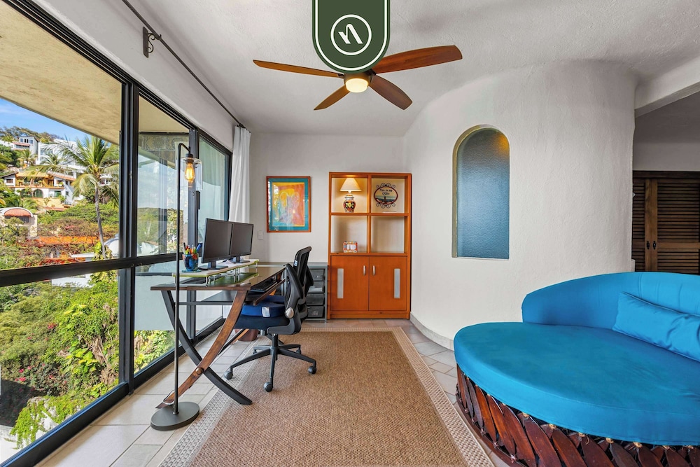 Mexican 2 BR Condo - Private Pool - Romantic Zone