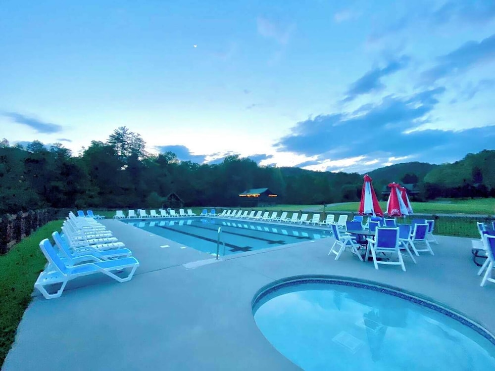 Adventure Lodge