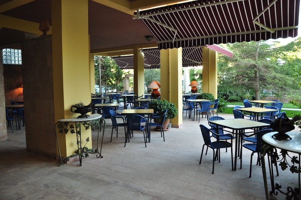 Palm Court Suites - Image 29