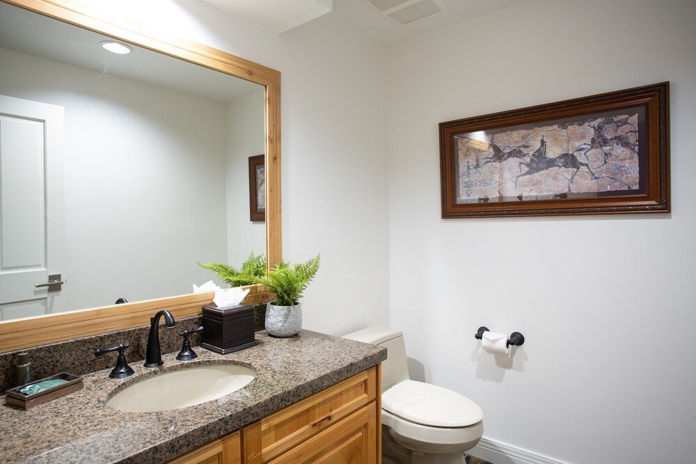 Trail's End Lodge at Deer Valley Resort - Three Bedroom Residence with Spa #506 3 Condo