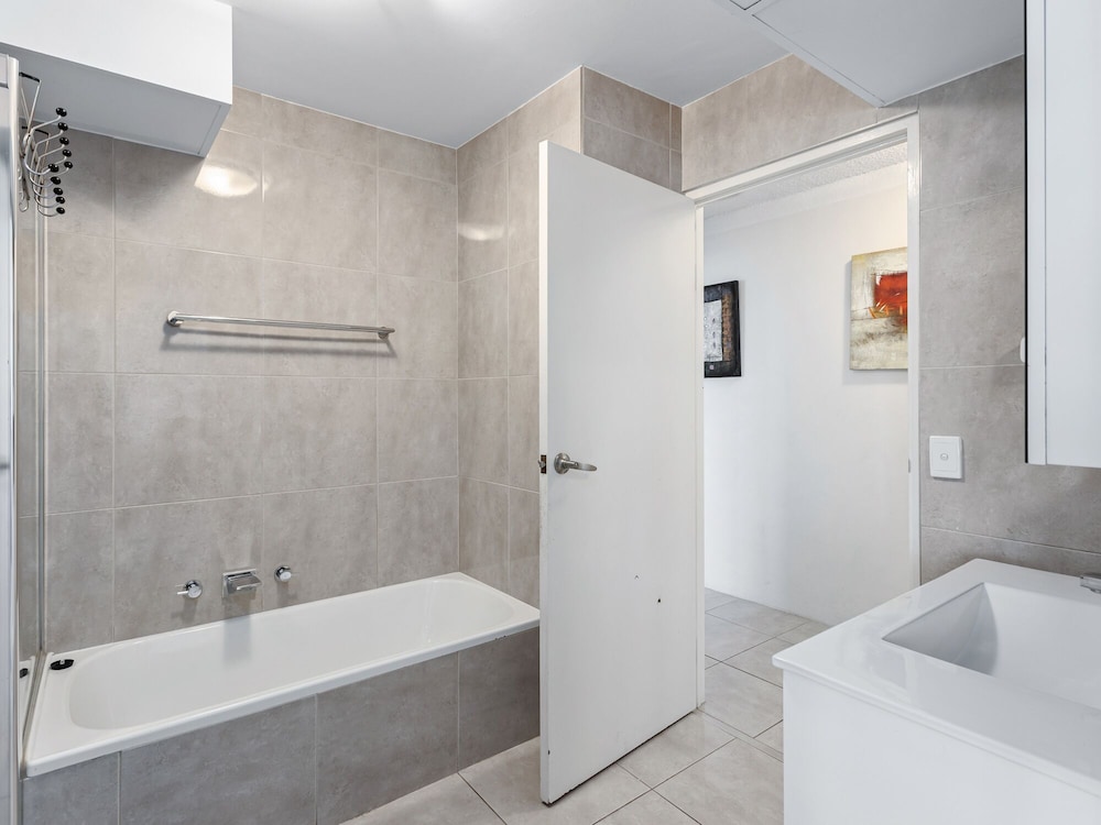 Surfers Paradise Vacations - Condor Ocean View Apartments managed by Gold Coast Premium - Property Image 106