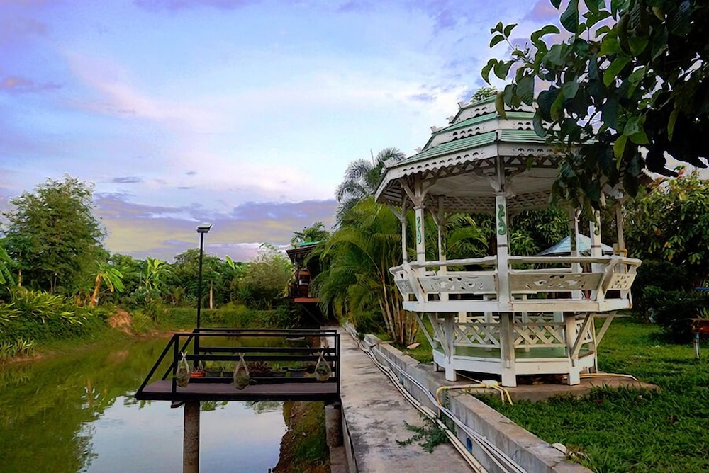 Ban Suan Suree Resort