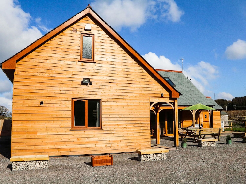 Riverside Lodge