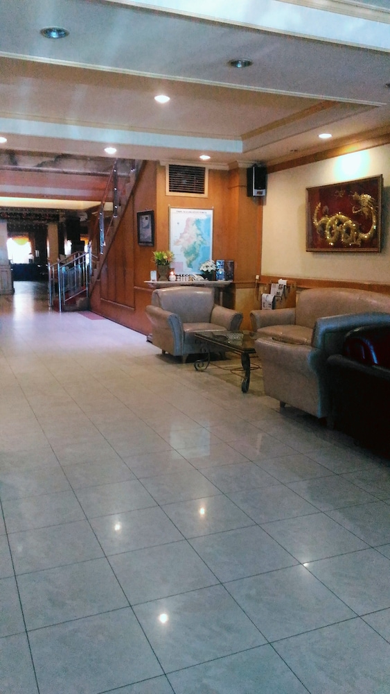 Hotel Buana Lestari - Image 1