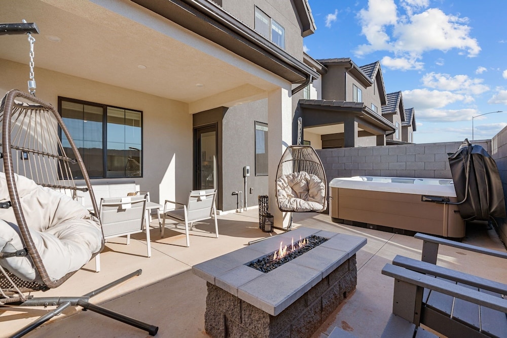 Desert Retreat Near Sand Hollow 4 Bedroom Townhouse