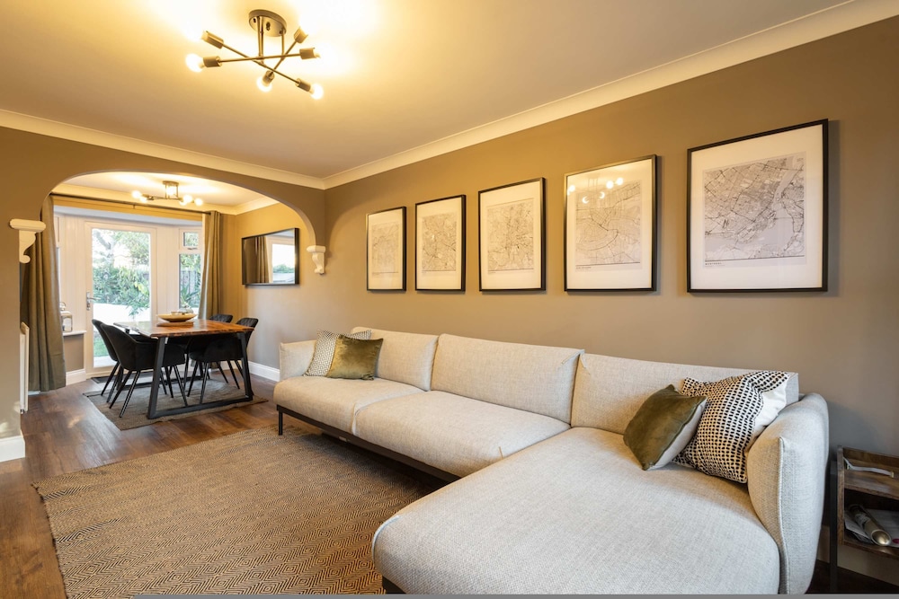 Host Stay Martinhoe