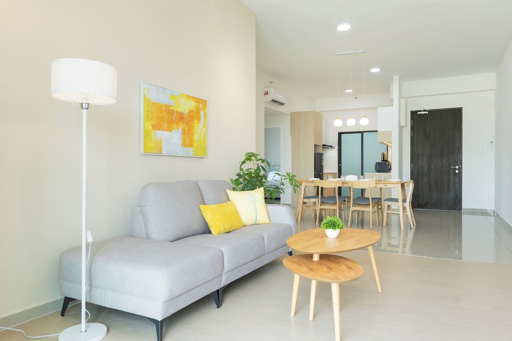 Sunshine Residence Suites