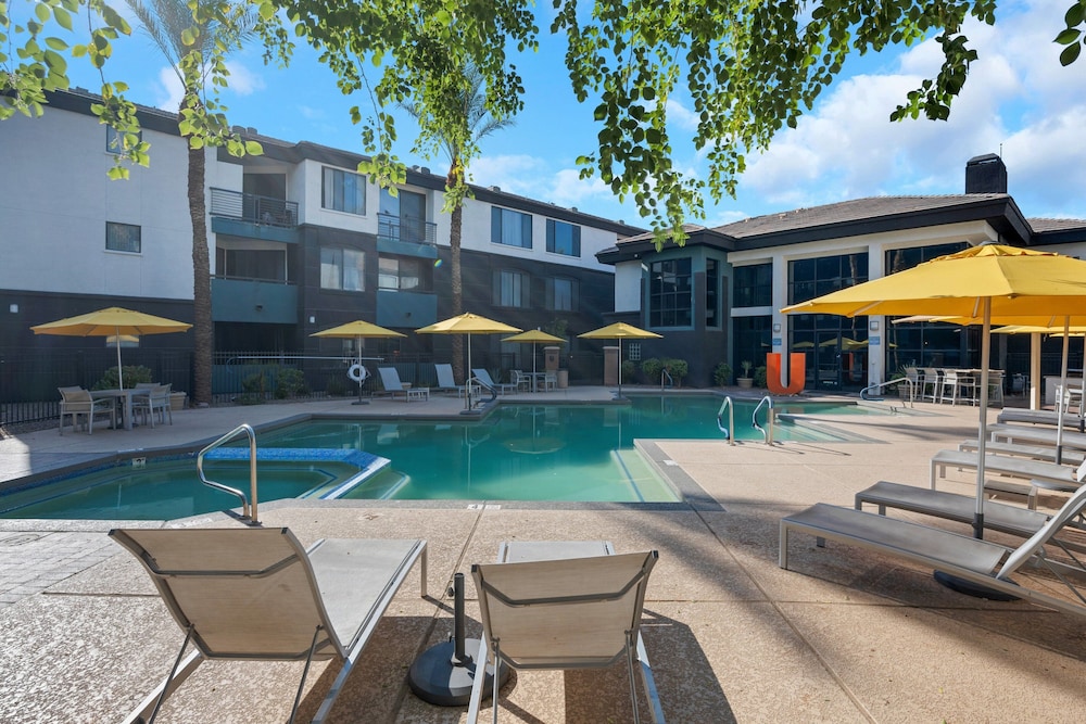 Central Relaxing 1br Phoenix Retreat Near Airport 1 Bedroom Apts