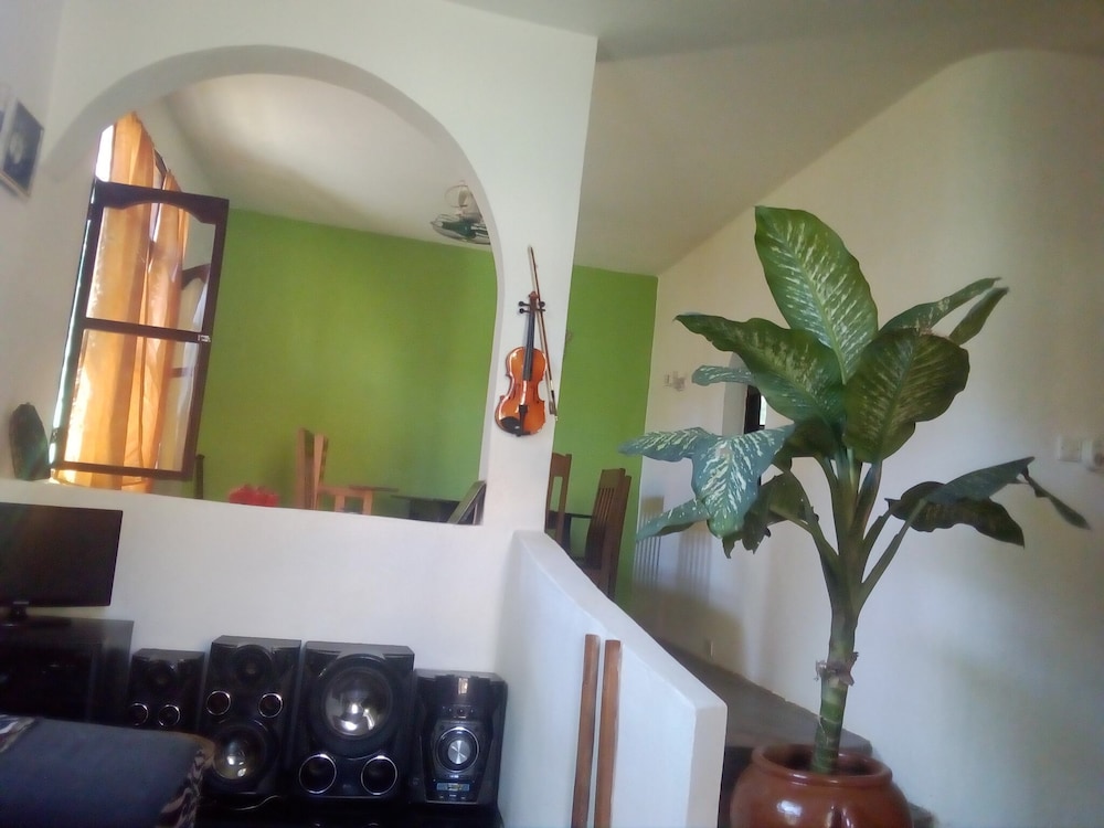 Akogo House
