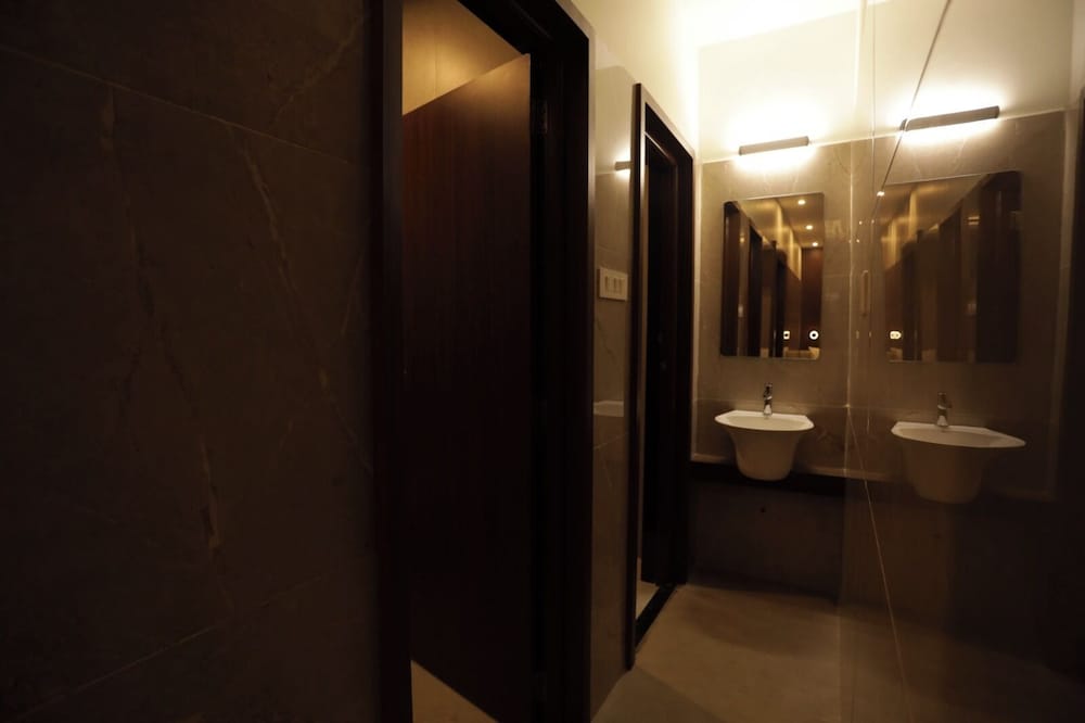 Arthana Residency Hotel