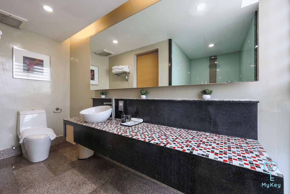 Empire Suite Subang by MyKey