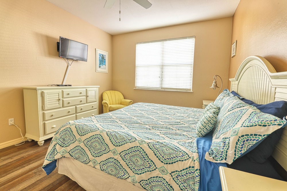 Ryan's Runaway Beach Condo