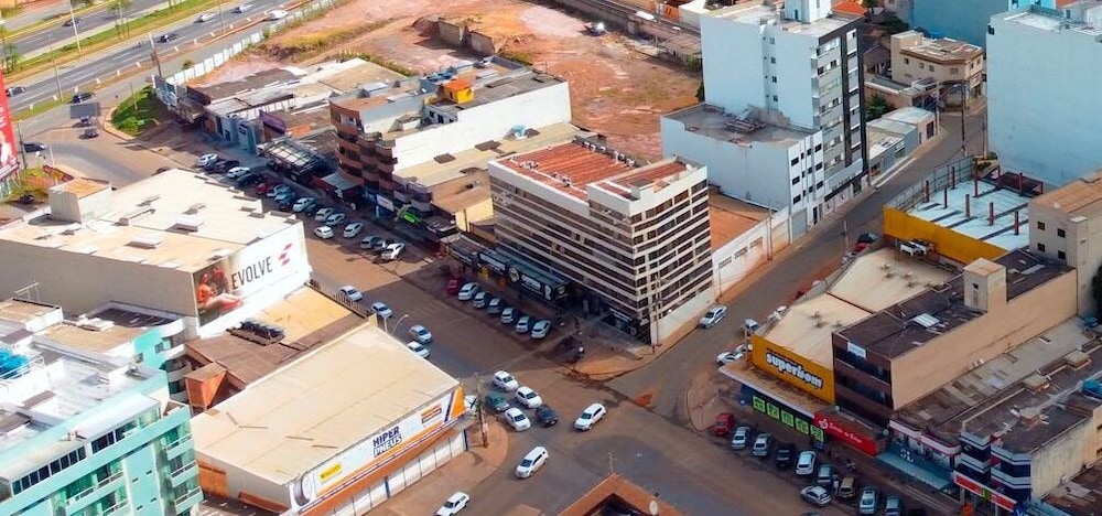 Ap 2 Qts com suíte Garagem e Elevador