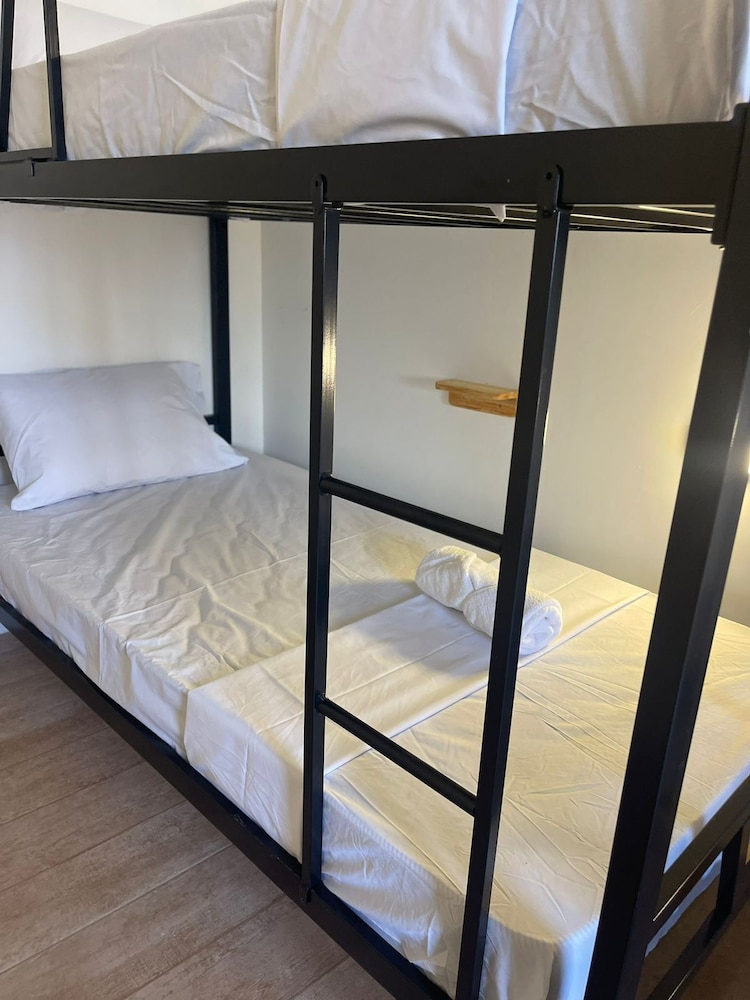 Grand' Hostel