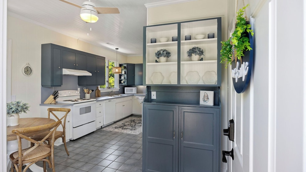Historic Isle of Palms Retreat Near the Beach w/ Pool & Screened Porch Roosevelt Retreat by Avantstay
