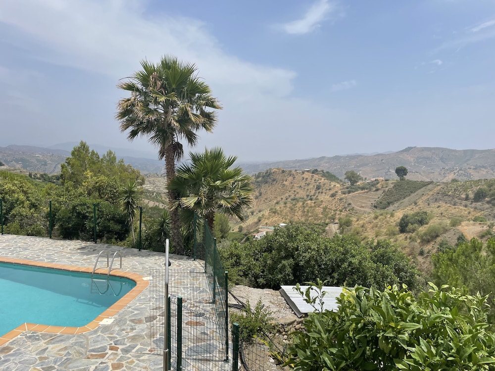 Casa Rural Comares con Piscina Privada by At Home