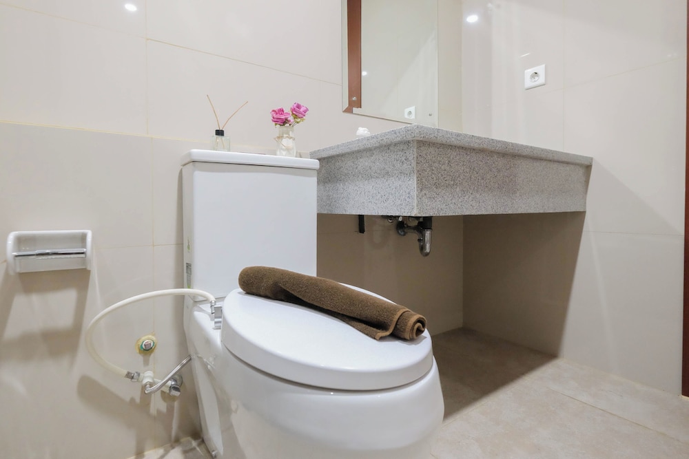 Boho Touch 2Br Apartment With Extra Room At Lucky Tower Residence