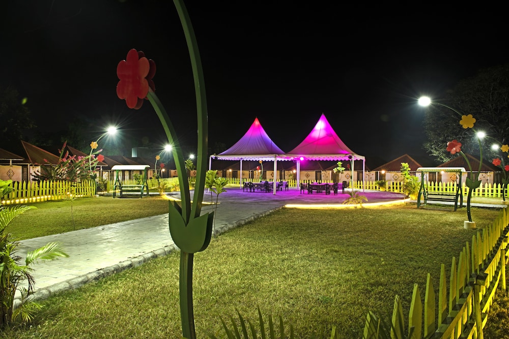 Praveg Tent City Narmada, Statue of Unity
