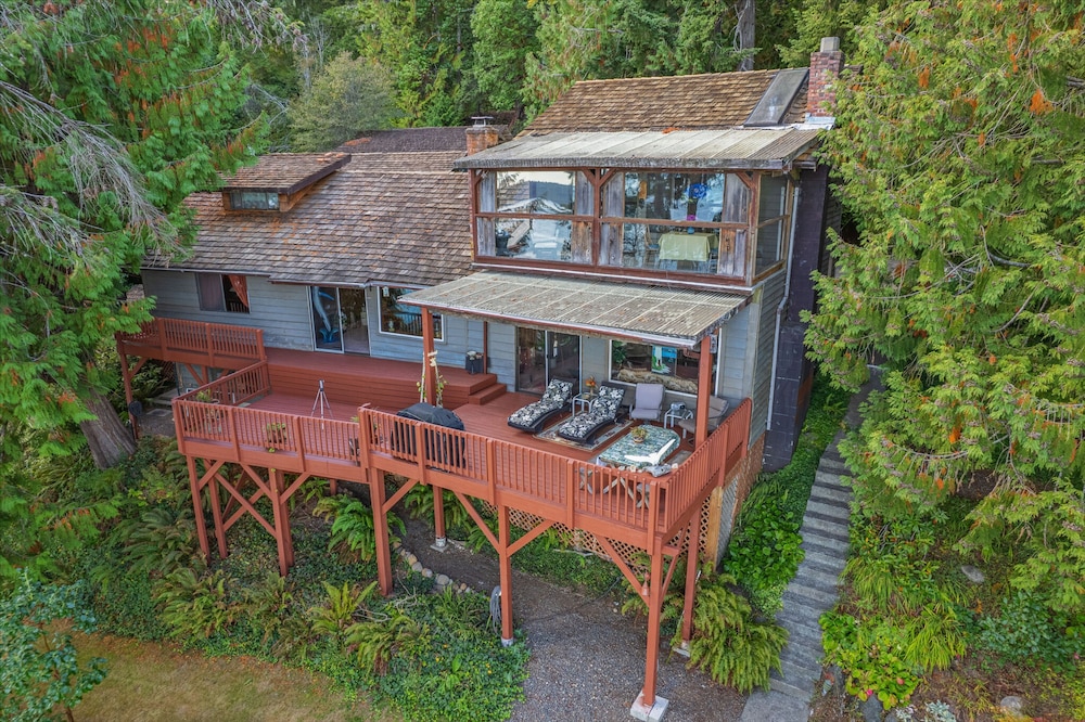 Rita s Lodge in Brinnon