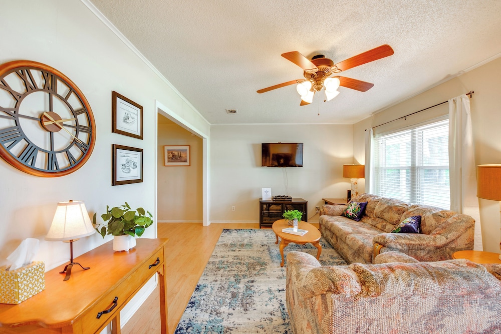 Fish, Relax & Repeat: Home w/ Yard in Eastpoint!