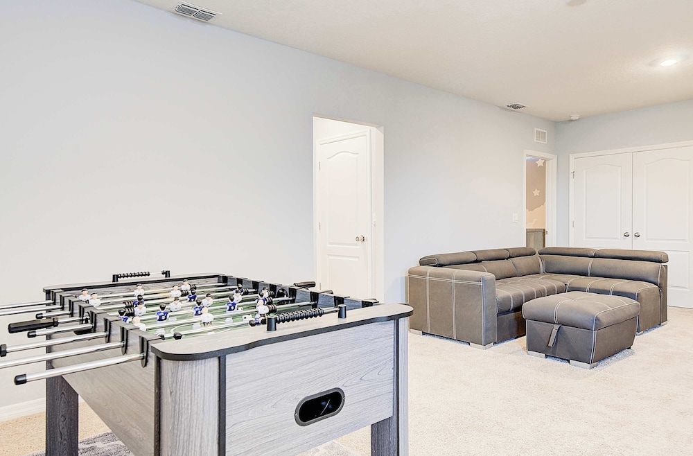 7643 Beautiful 6-bedroom Family Home With Private Pool Near Disney World