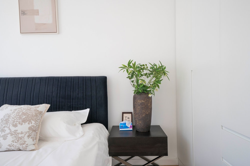 Book and Bed - Xujiahui