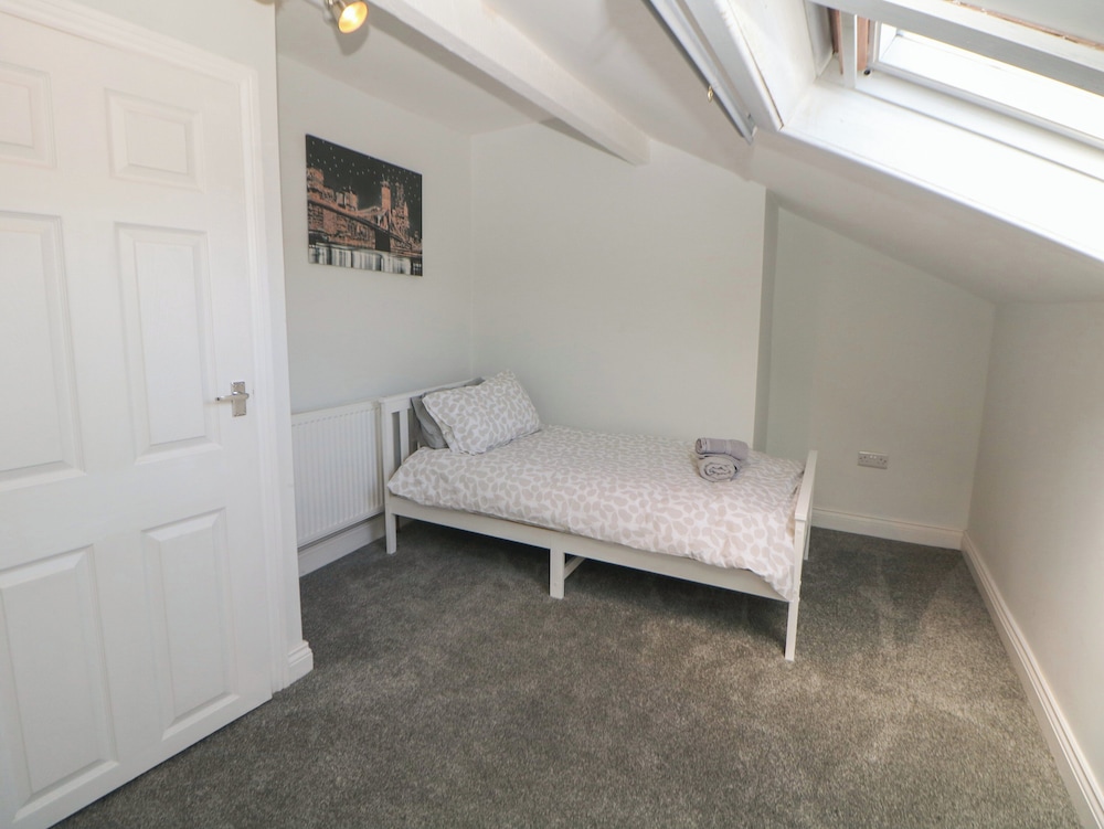 15 South Avenue Mews