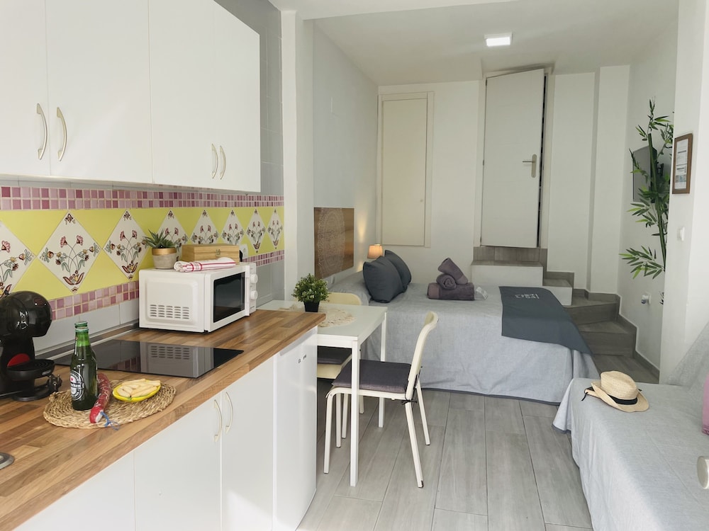 Estudio Burriana Jimena by At Home Costa del Sol