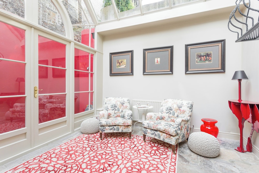 Kinnerton Street by Onefinestay