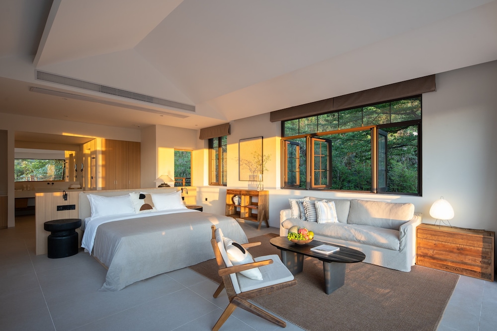 Miyue Shenzhen Tianlu Secret Wild Wizard Holiday Hotel