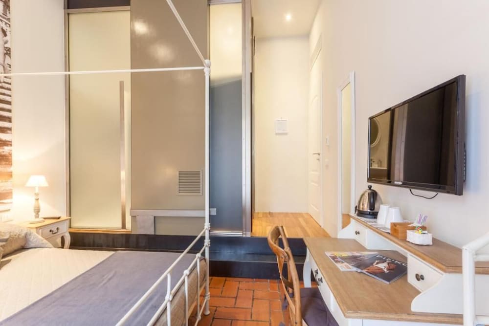 Vacanze Romane Rooms