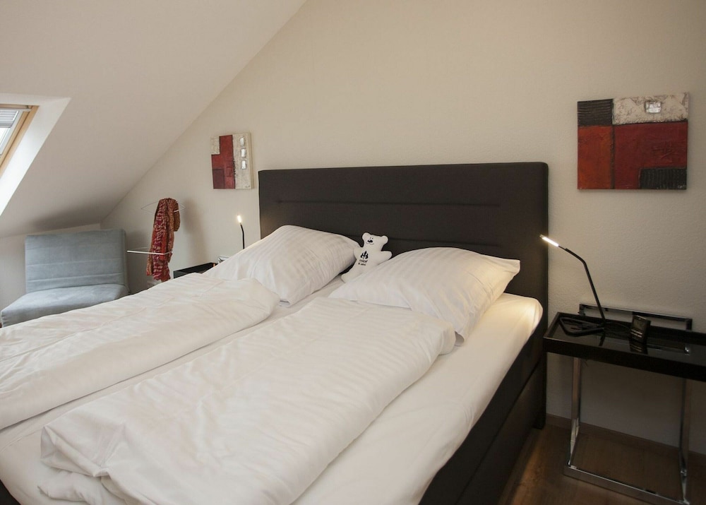 Stunning Apartment Near the ski Slopes view 4