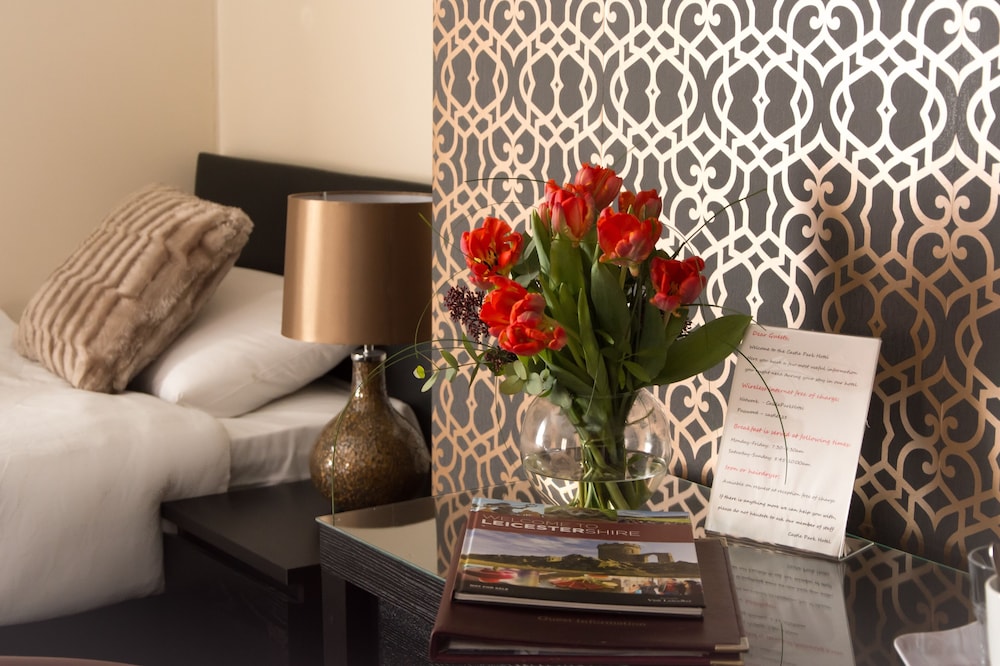 Hotel Castle Park Hotel - Image 1