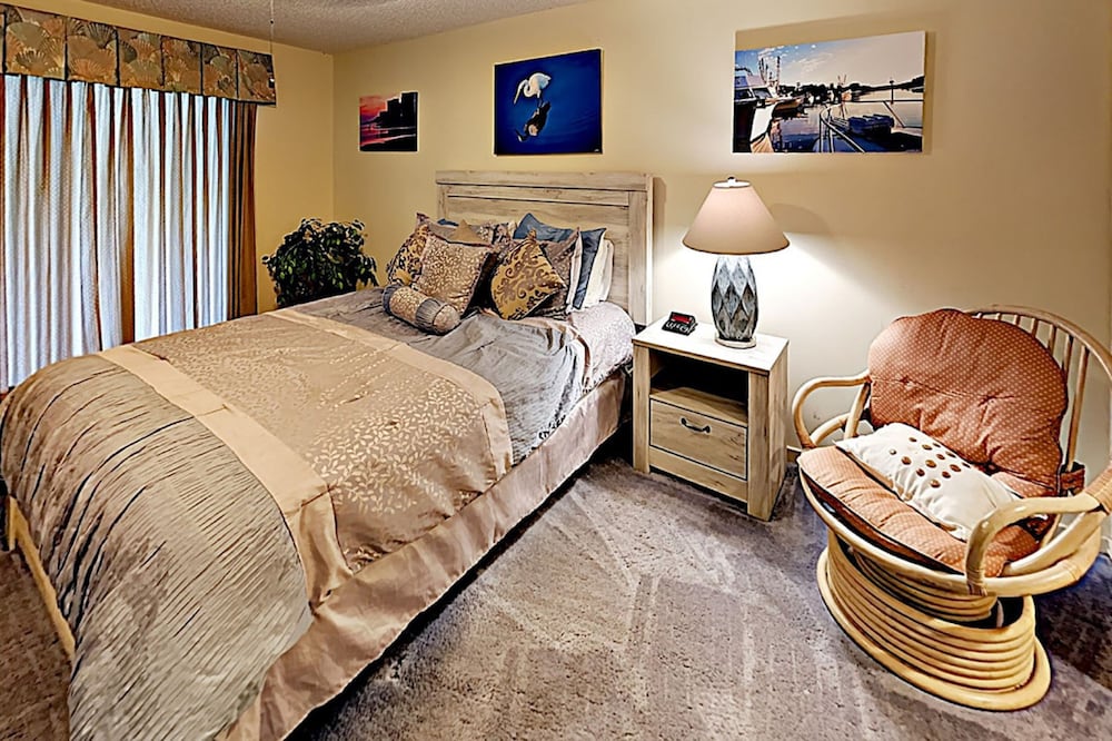 Condos by Beach Vacations North
