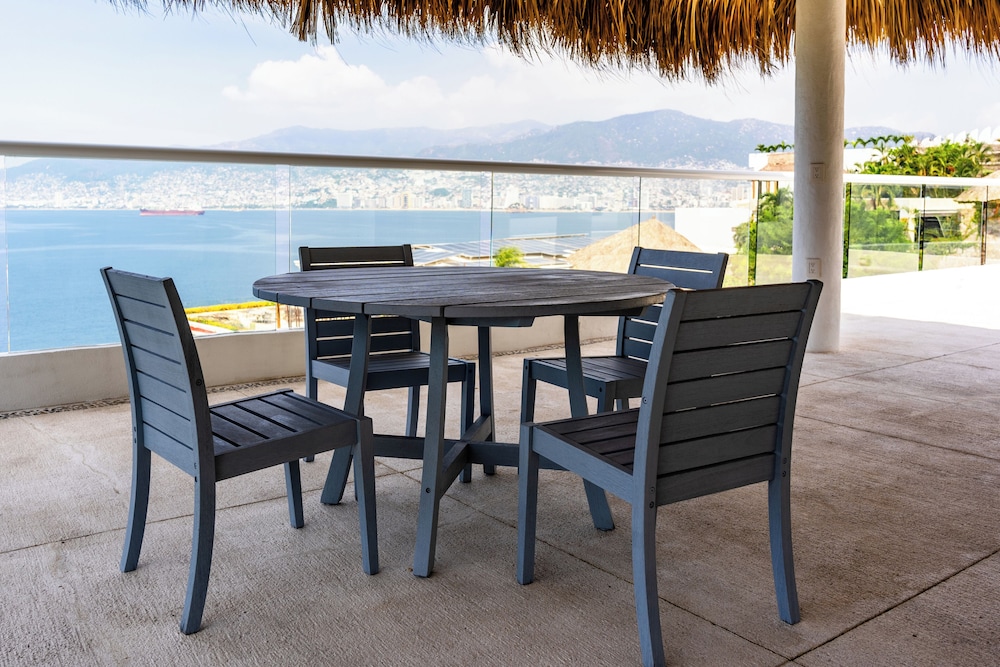 Villa Majum Ocean View Acapulco 5 BDR