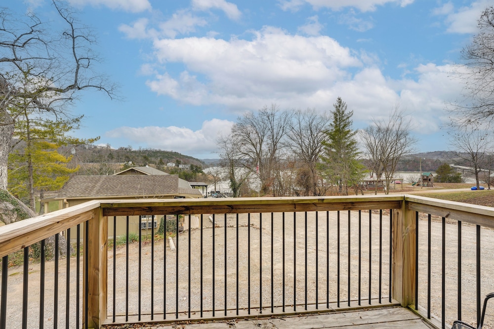 Fish, Boat & Hike On-site: Cape Fair Apartment!