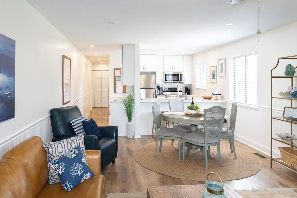 158 Beach Club Villa - Coastal Comfort With Stunning Marsh Views