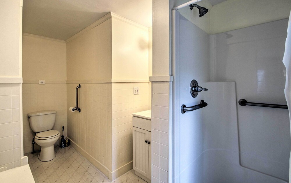 Expansive Beachfront Retreat w/ Outdoor Shower - Property Image 8