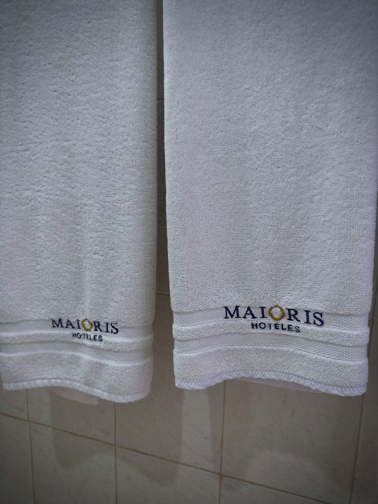 Culiacan Vacations - Hotel Maioris Jesus Kumate - Property Image 2