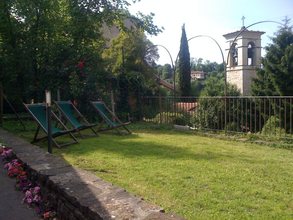 Photo 26