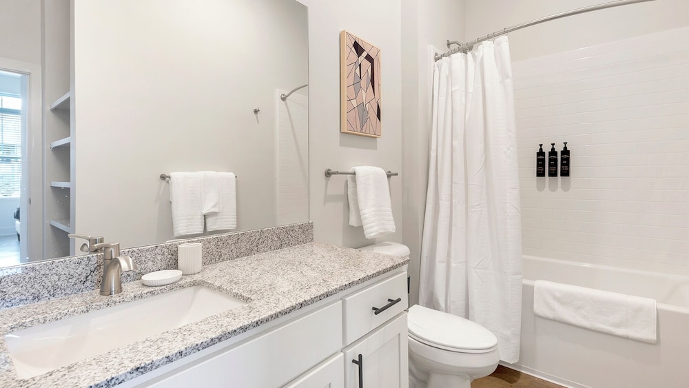 Landing Furnished Apartments - Northwest Charlotte