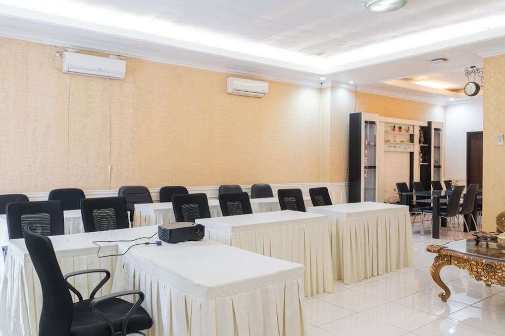 meeting & event spaces